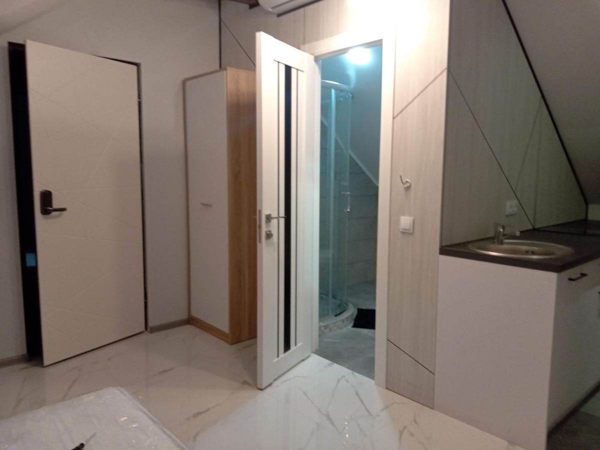 לבוב Pure Apartments Vip 5 מראה חיצוני תמונה